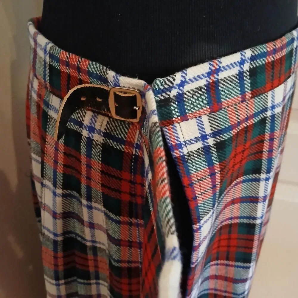 Vintage 70s Scottish Heritage Tartan Pleated Maxi Wrap Leather Buckle Kilt Skirt